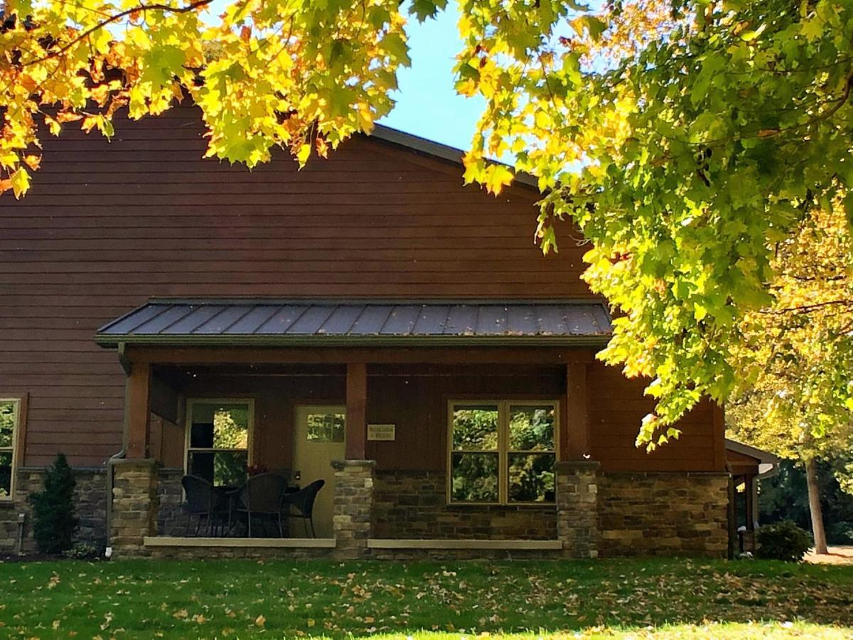 Sojourner'S Lodge & Log Cabin Suites Dundee المظهر الخارجي الصورة