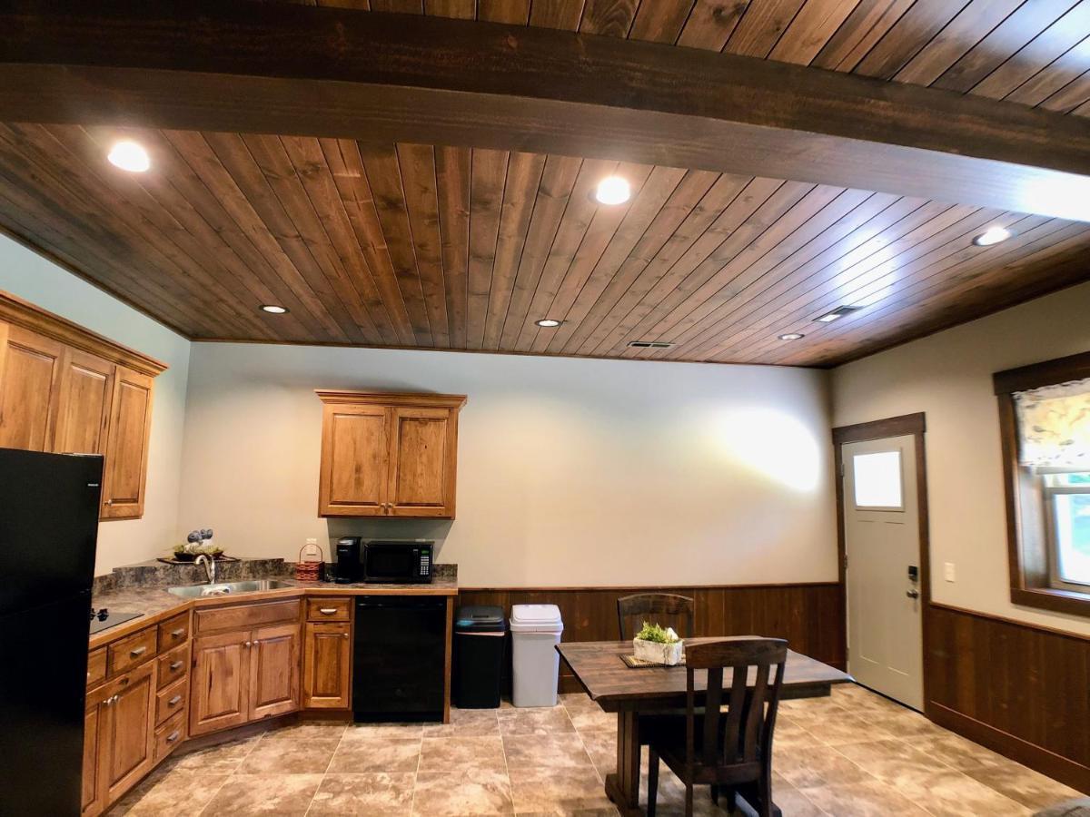 Sojourner'S Lodge & Log Cabin Suites Dundee المظهر الخارجي الصورة