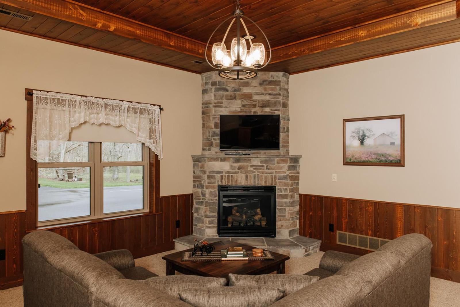 Sojourner'S Lodge & Log Cabin Suites Dundee المظهر الخارجي الصورة