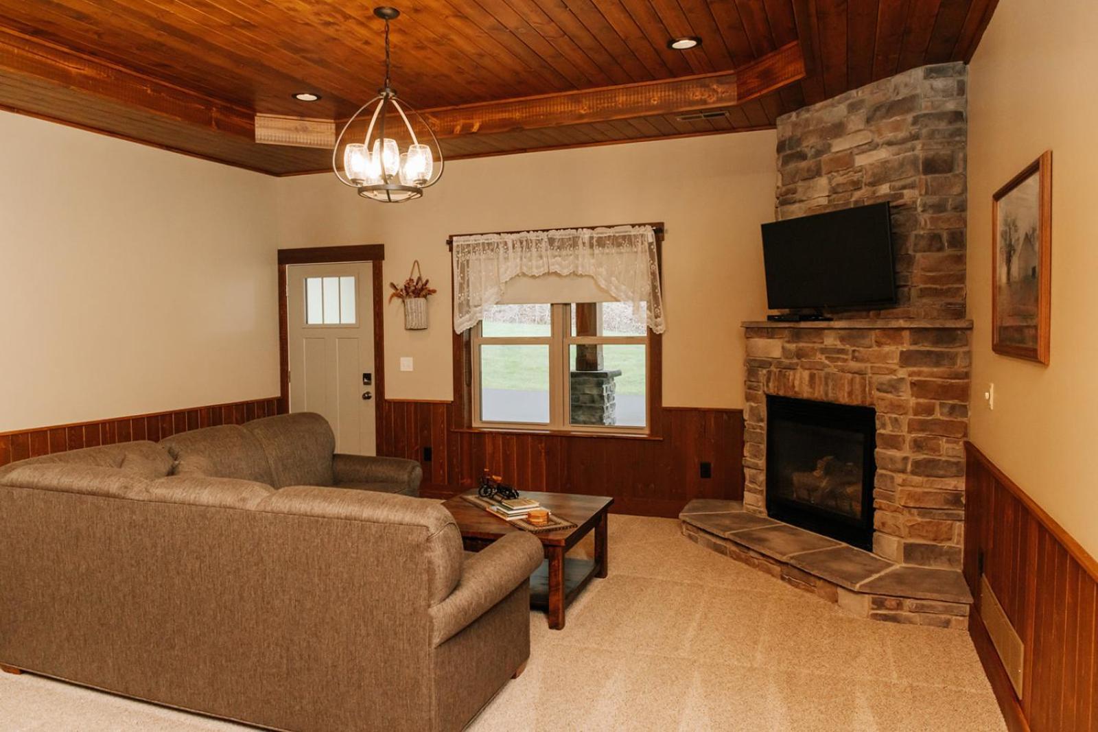 Sojourner'S Lodge & Log Cabin Suites Dundee المظهر الخارجي الصورة